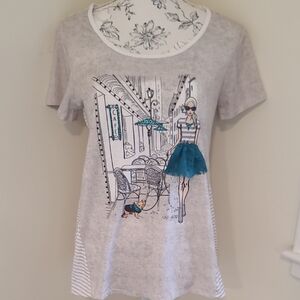 Style & Co. Light Gray Graphic Tee with Blue Accents